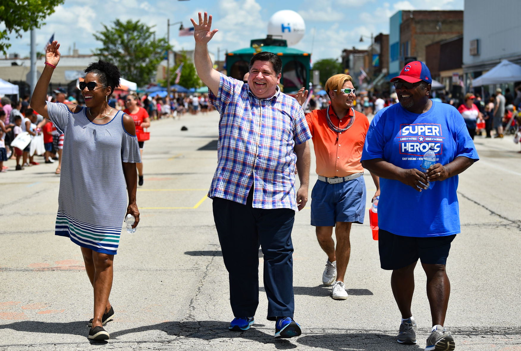 070519-mda-nws-em4thparade-021a.jpg
